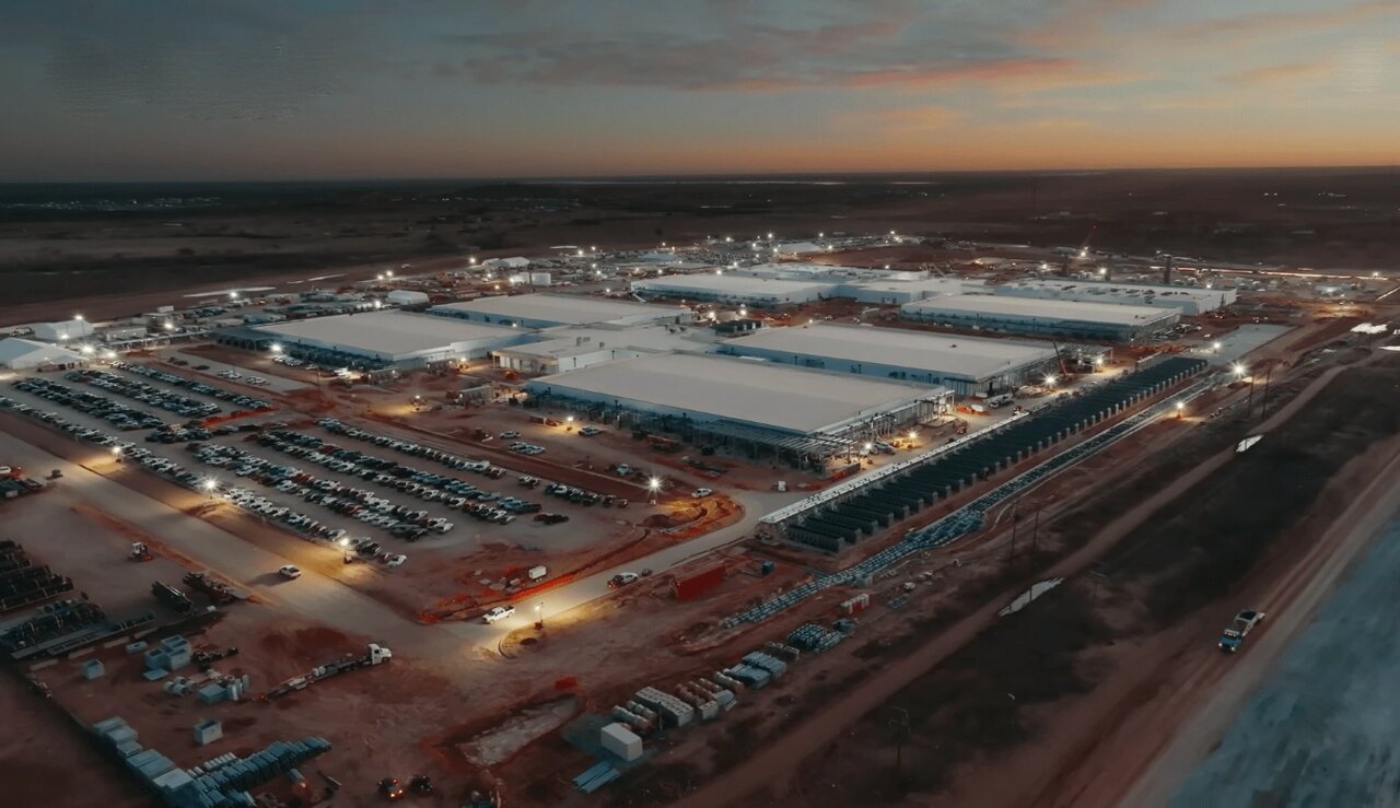 قرارداد۷۰ میلیارد دلاری OpenAI با غول فناوری کره | سامسونگ تامین کننده تراشه پروژه استارگیت شد