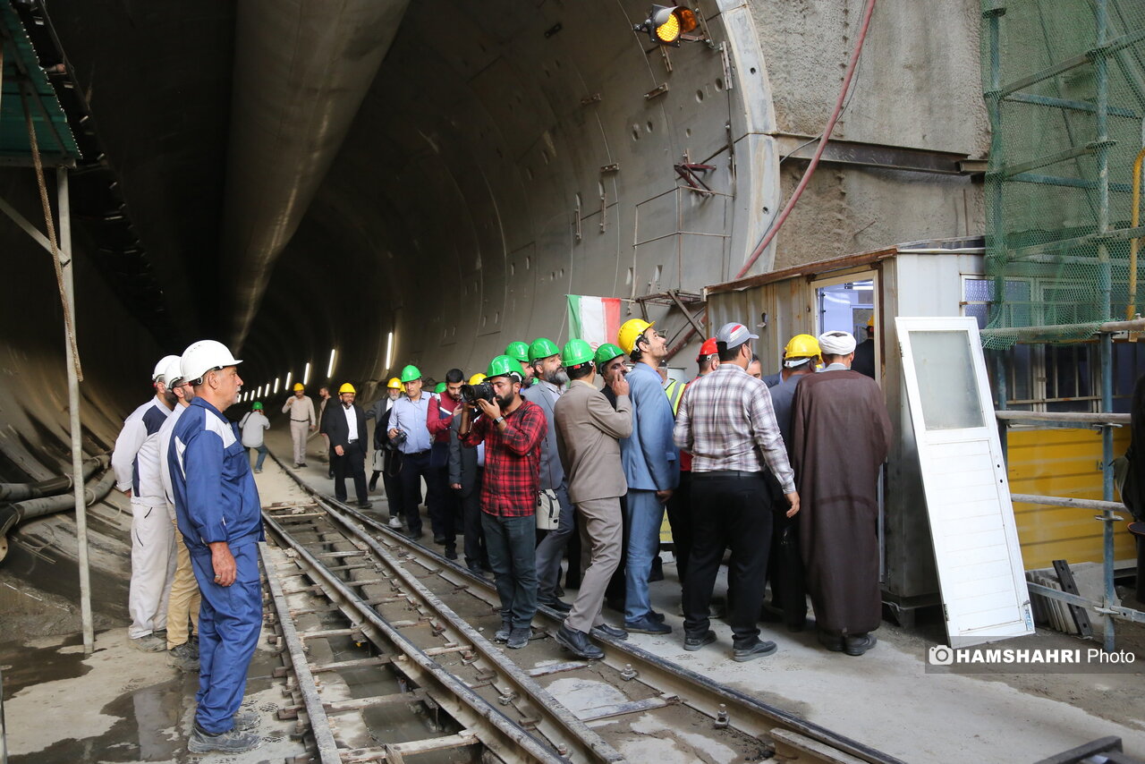 خط ۱۰ مترو تهران