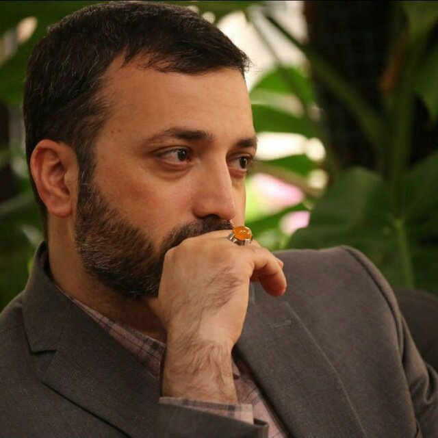 ماجرای خودروی تسلا در منطقه گردشگری عباس‌آباد چیست + جزئیات و تصاویر