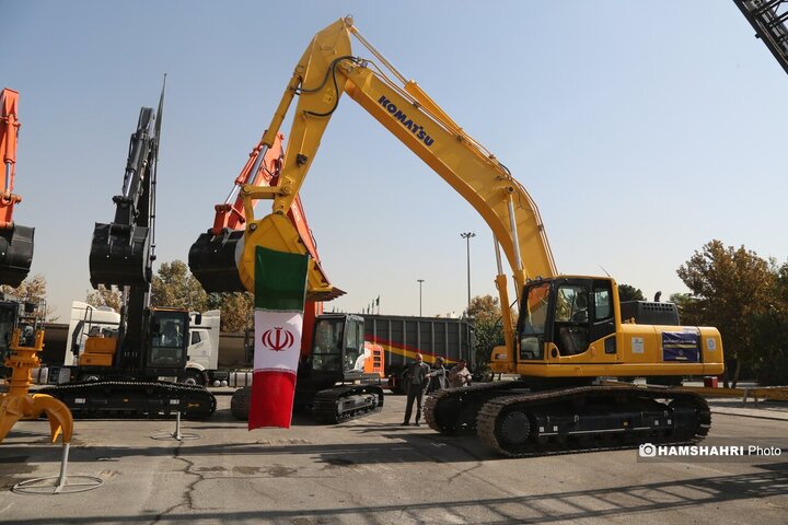 آیین رونمایی از بزرگترین مجموعه ماشین آلات تخصصی خدمات شهری