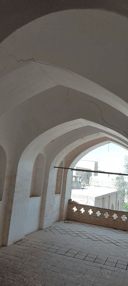 خساراتی که زلزله اخیر به بناهای تاریخی زواره زد | تصاویر