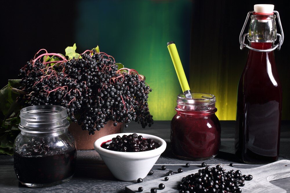 خواص و کاربردهای گیاه آقطی سیاه