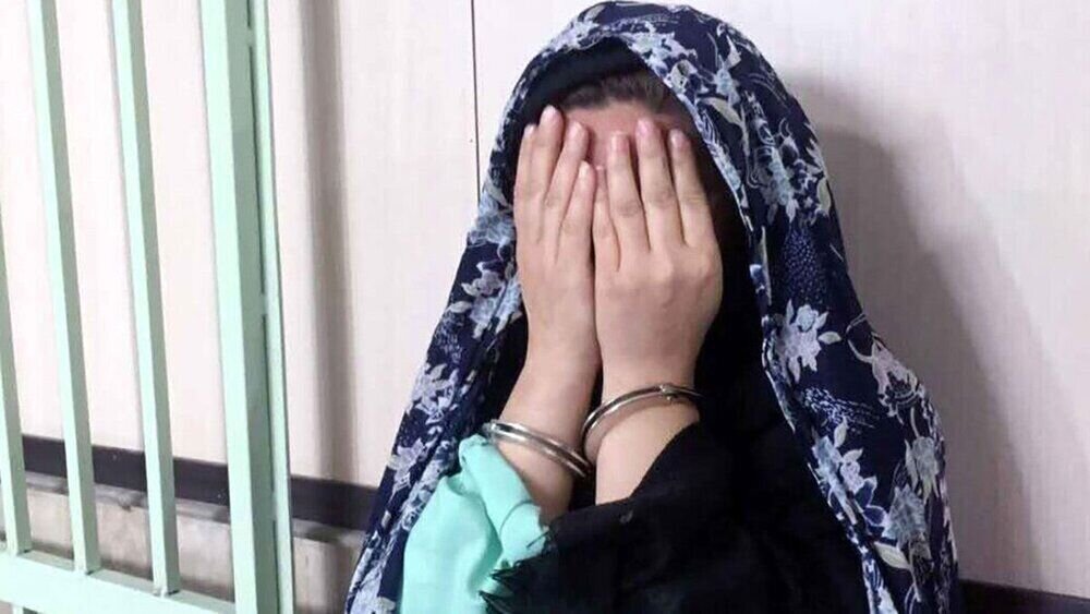 زن جیب‌بر در اصفهان بازداشت شد + ویدئو