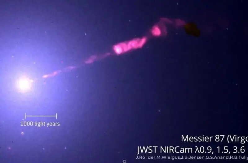 ثبت تصویر بینظیر از فواره سیاهچاله توسط جیمز وب | عکس