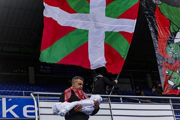 کودکان نمادین کفن پیچ شده در لیگ اسپانیا؛ تصاویر تلخ به یاد غزه | تصاویر