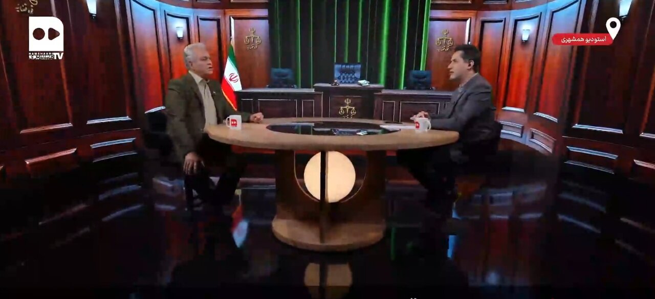 تمرینات حسین‌خان برای درگیری با پلیس | ویدئو