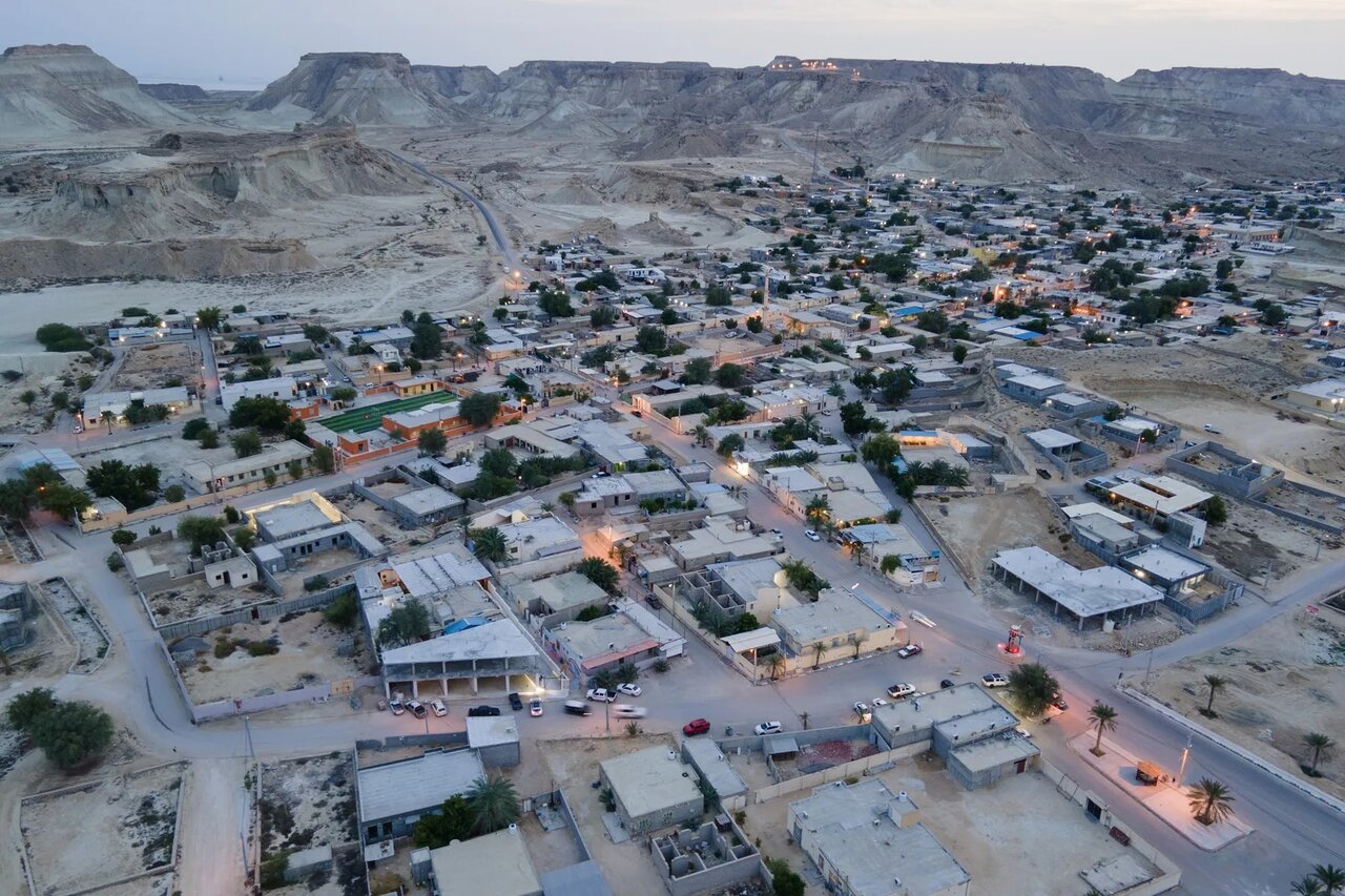 کوچهباغش پر موسیقی باد