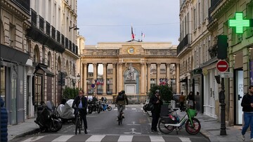 ابعاد بحران بی‌سابقه جمهوری پنجم فرانسه؛ از صدای پای حزب لوپن در چندقدمی قدرت تا افت ارزش یورو