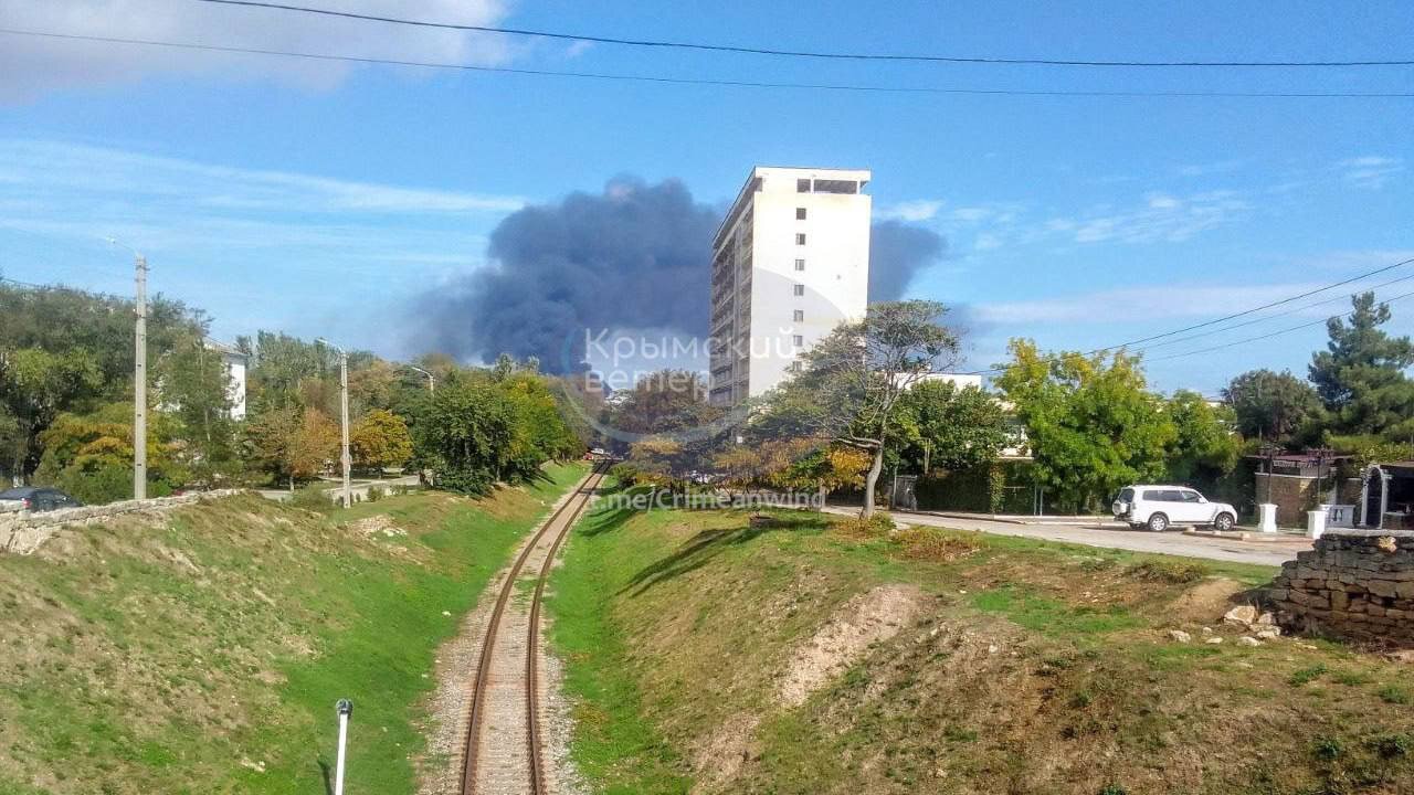 آتشسوزی در انبار نفت روسیه پس از حمله پهپادهای اوکراین | تصاویر