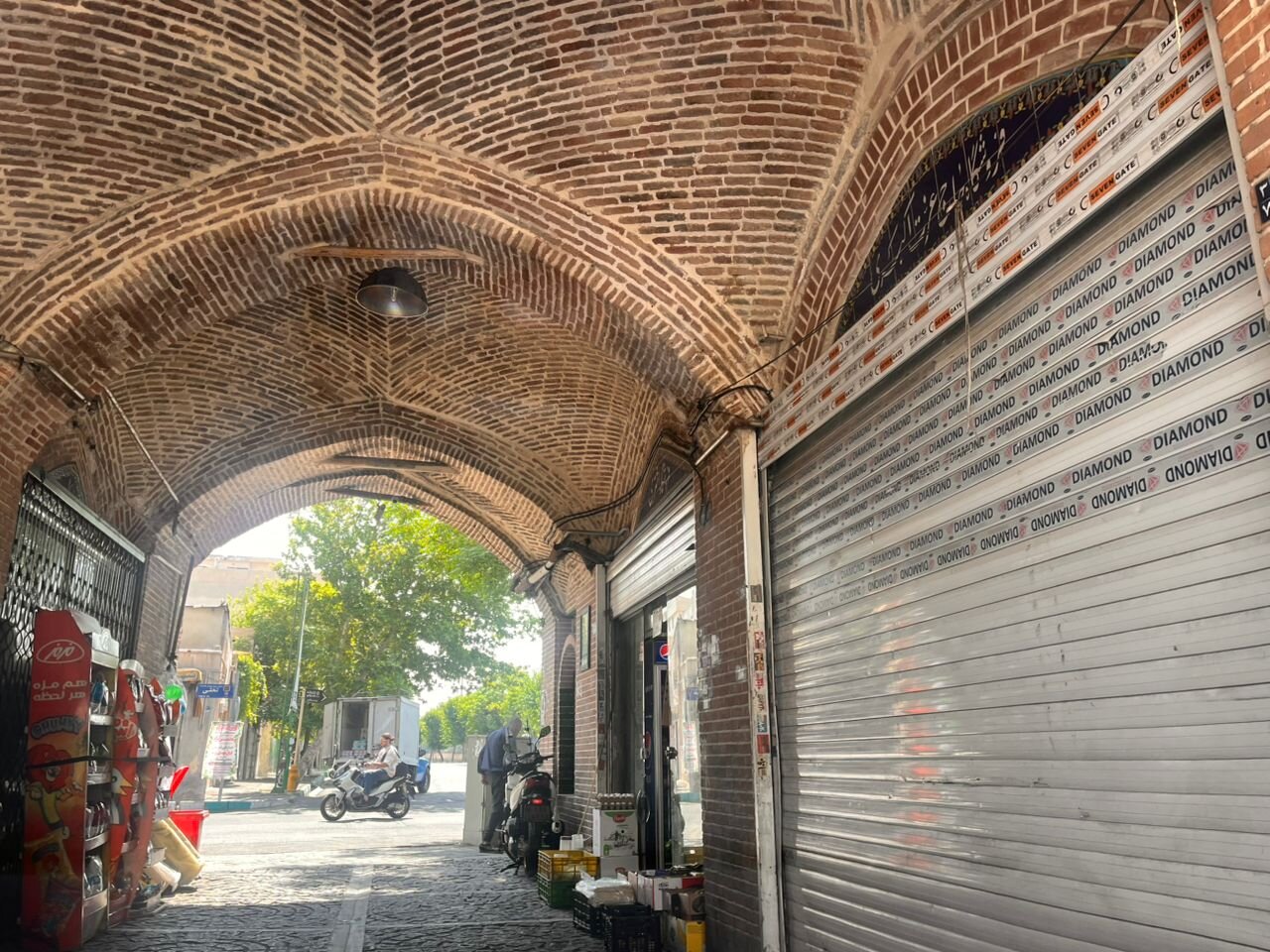 بازارچه نوستالژیک در قلب خانیآباد | نان داغ، کباب داغ، یادش بخیر! بازارچه اسلامی