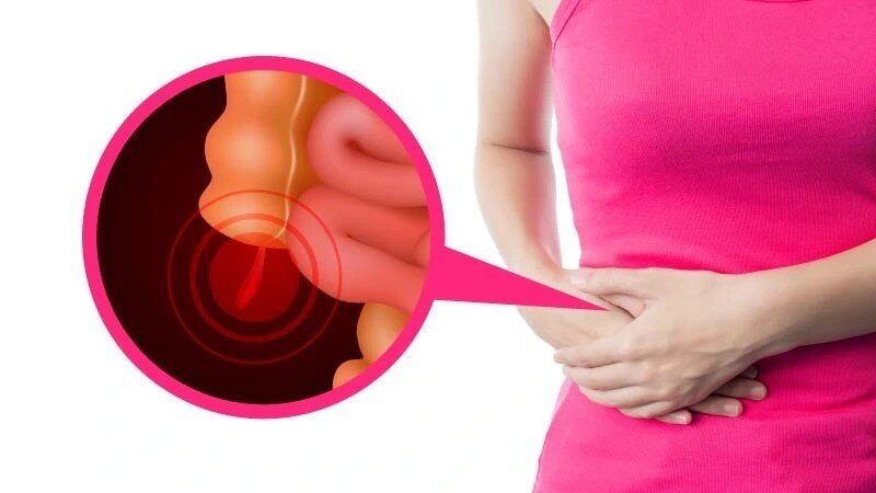 علت درد در ناحیه راست شکم چیست و چه زمانی باید به پزشک مراجعه کرد؟