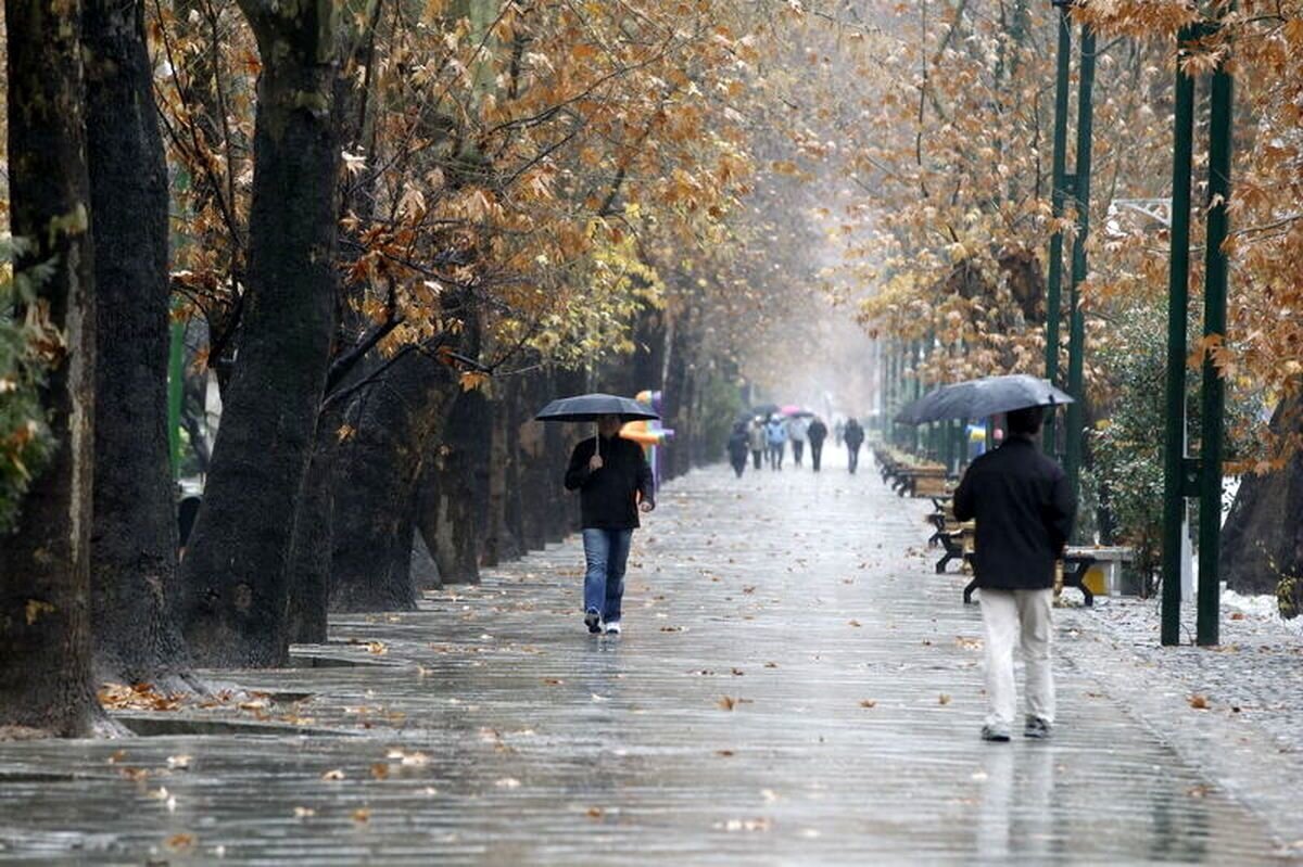 امروز و فردا در این مناطق کشور باران می بارد | کاهش نسبی دمای هوا در شمال شرق و شرق کشور باران پاییزی