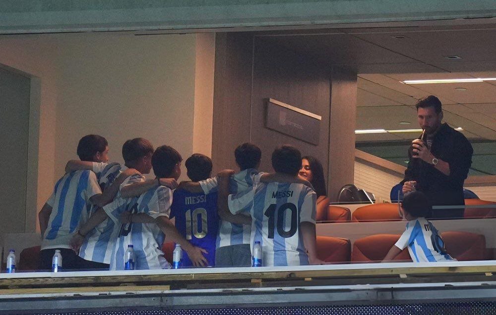 تصویری جالب از لیونل مسی در جایگاه ویژه | ببینید