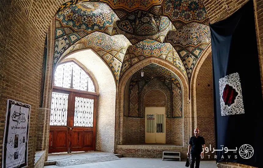 گردشگری معنوی در بناهای مذهبی