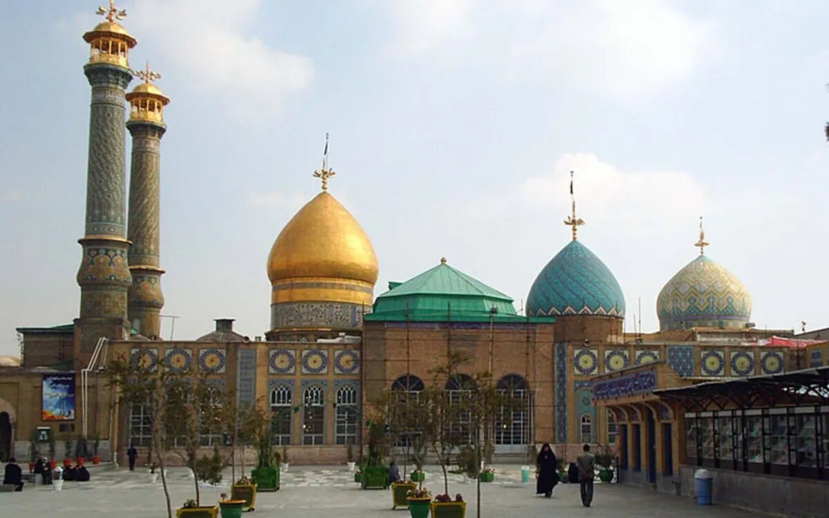 گردشگری معنوی در بناهای مذهبی