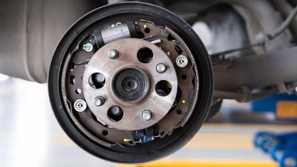 علت صدا دادن چرخ ماشین هنگام دور زدن چیست؟