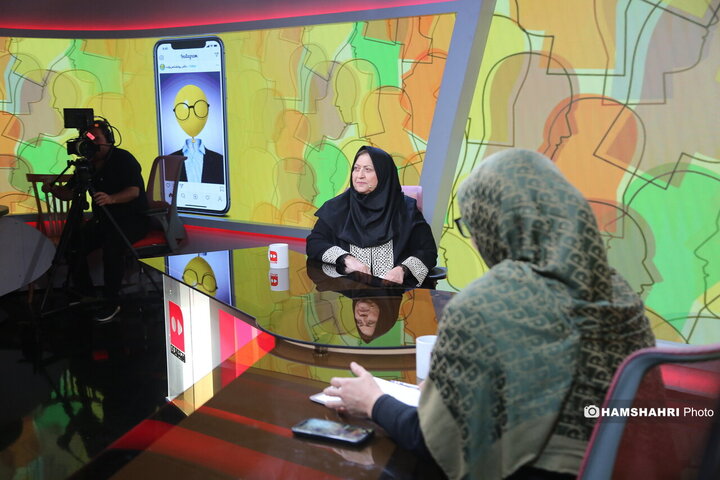 مصاحبه با موضوع چرا روانشناسی اینستاگرامی طرفدار دارد؟
