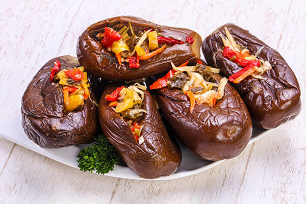 ۵ خاصیت عجیب ترشی بادمجان | طرز تهیه چاشنی پاییزی خوشمزه و جذاب