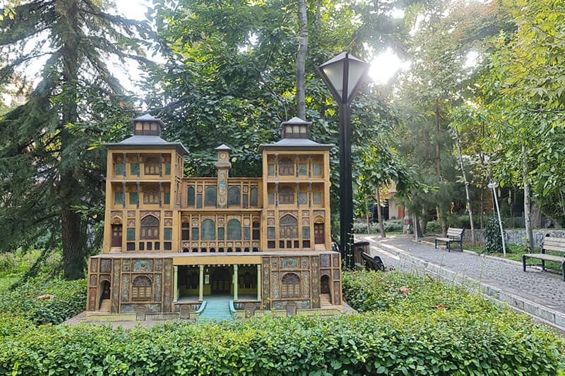 پاییز در بهشت تهران | گشتی در باغ‌های تاریخی پایتخت