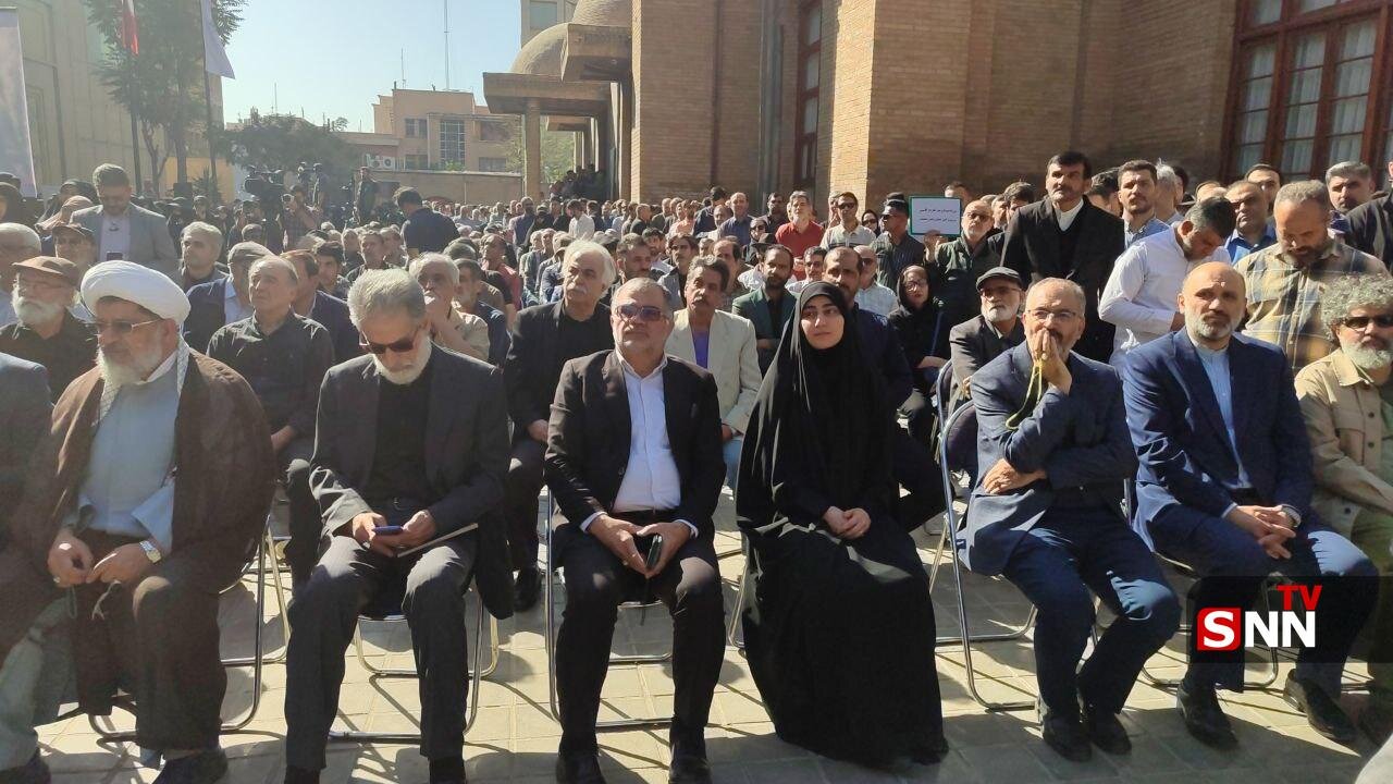 حضور زینب سلیمانی در مراسم وداع با محمد کاسبی | ویدئو