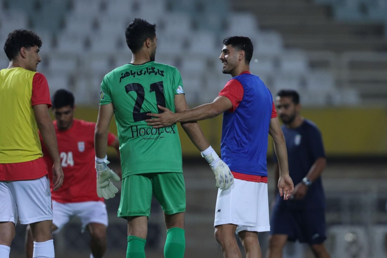 ملاقات صمیمی دو بازیکن استقلال با سیدحسین + عکس