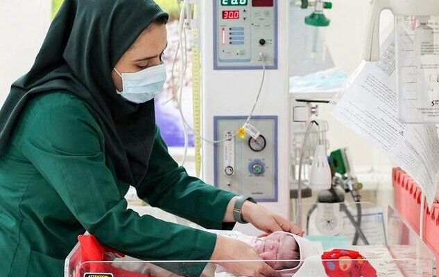 پزشکان را کارگر بازار سرمایه سلامت نکنیم |  جذب ماما از علوم انسانی اشتباه است