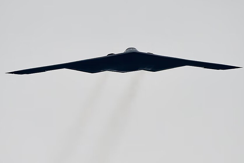 جنگنده بی2 - B2 / بی-2