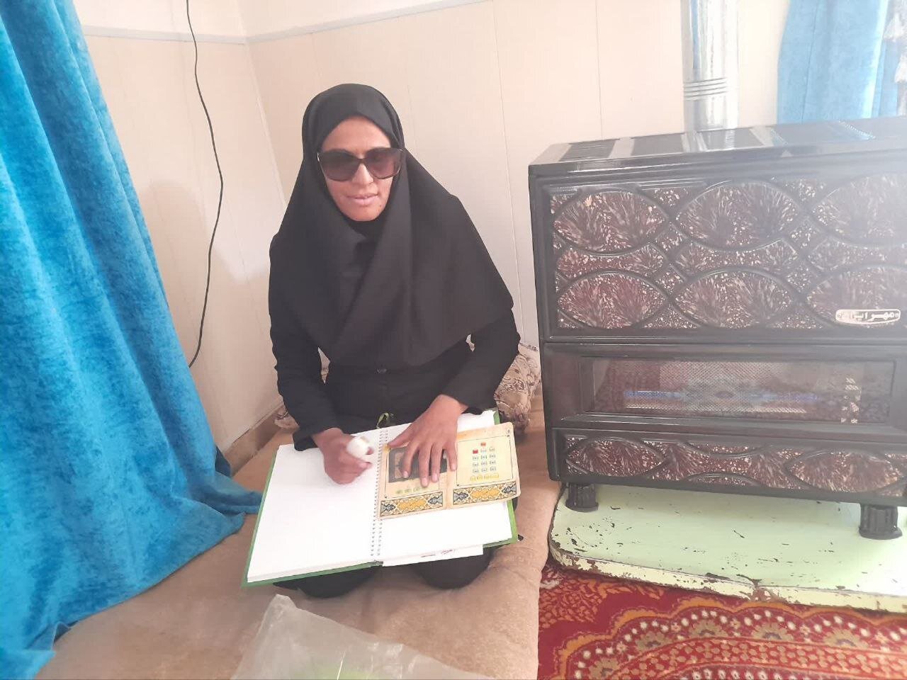 حافظ نابینا | روایت زن روستایی که با وجود نابینایی ، حافظ قرآن شد