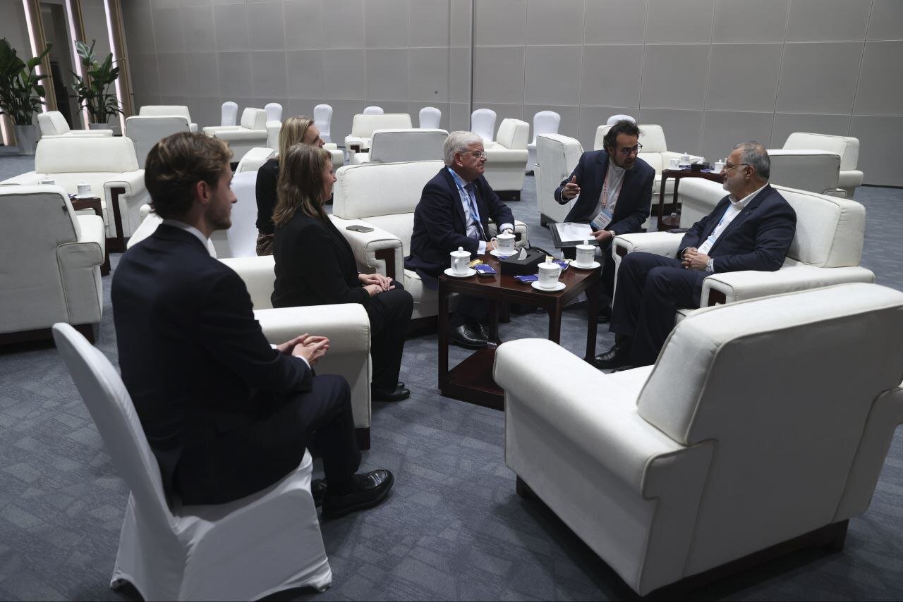 دیدار زاکانی با شهردار لاهه