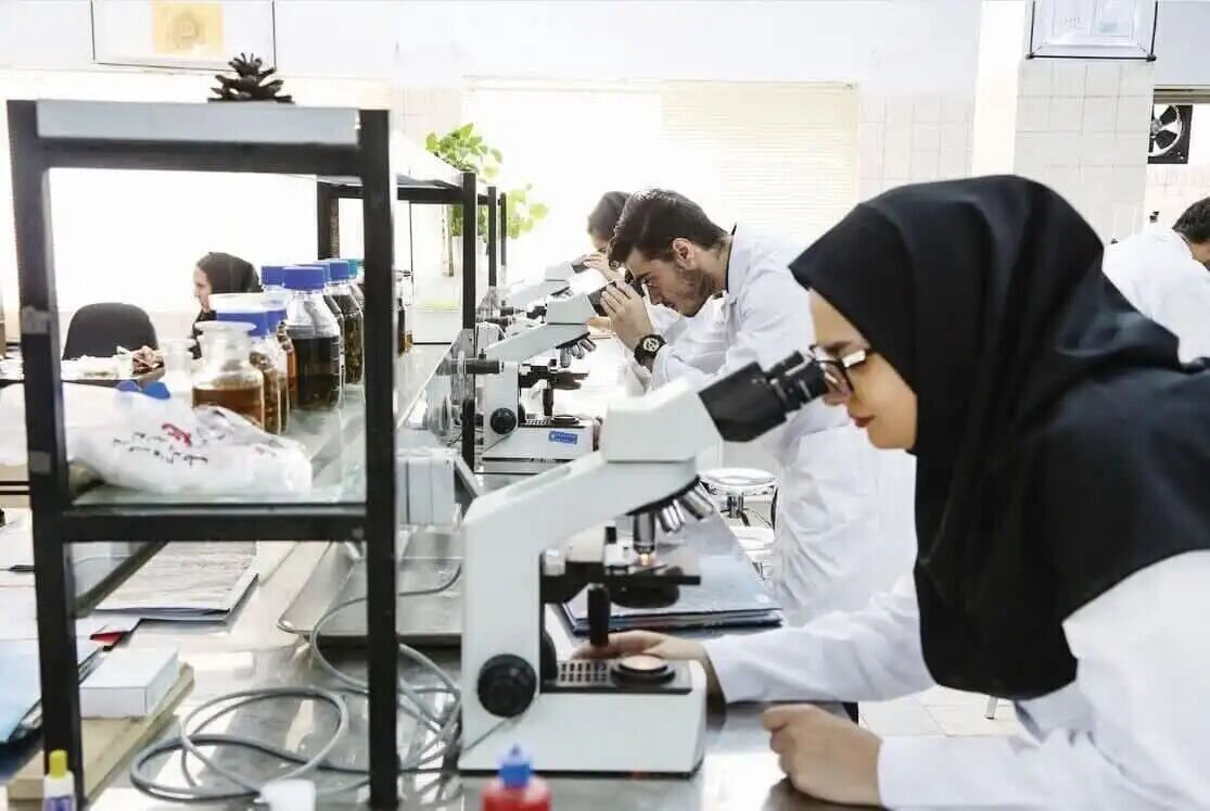 کارشناسان علوم آزمایشگاهی