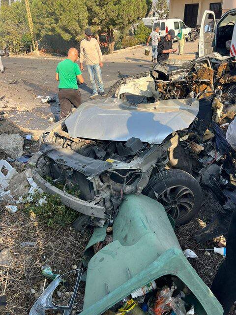 تصاویر حمله پهپادی اسرائیل به یک خودرو در لبنان