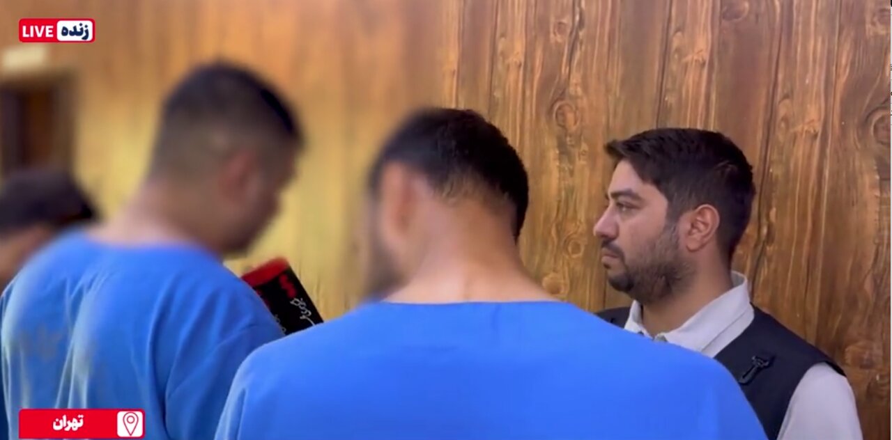 چسباندن آدامس به درب پارکینگ برای سرقت!  | روایت سارقان از عجیب ترین نحوه دزدی