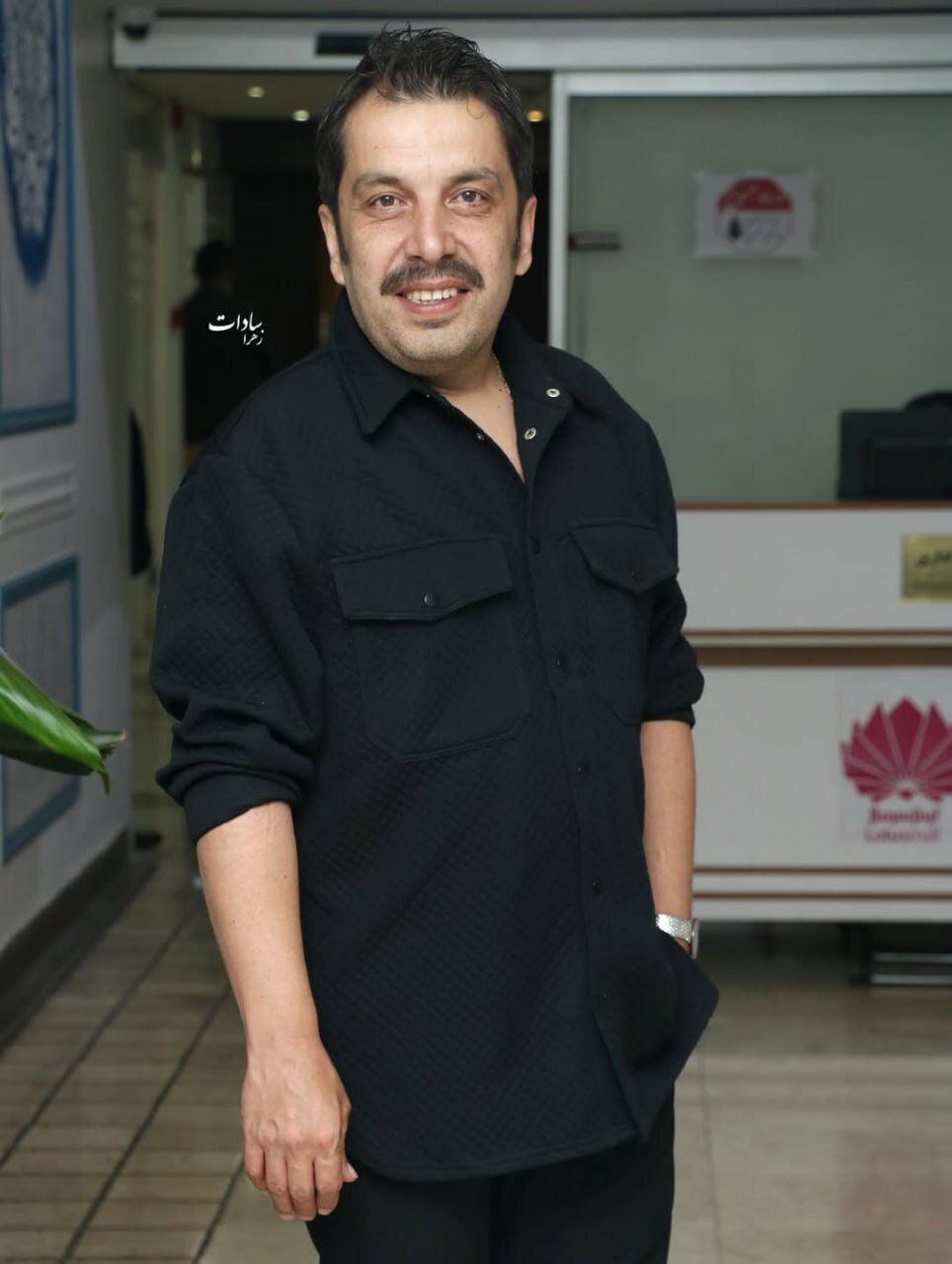 استایل خاص بهزاد خلج، رضا عطاران و عباس جمشیدی فر در اکران مردمی یک سریال | تصاویر