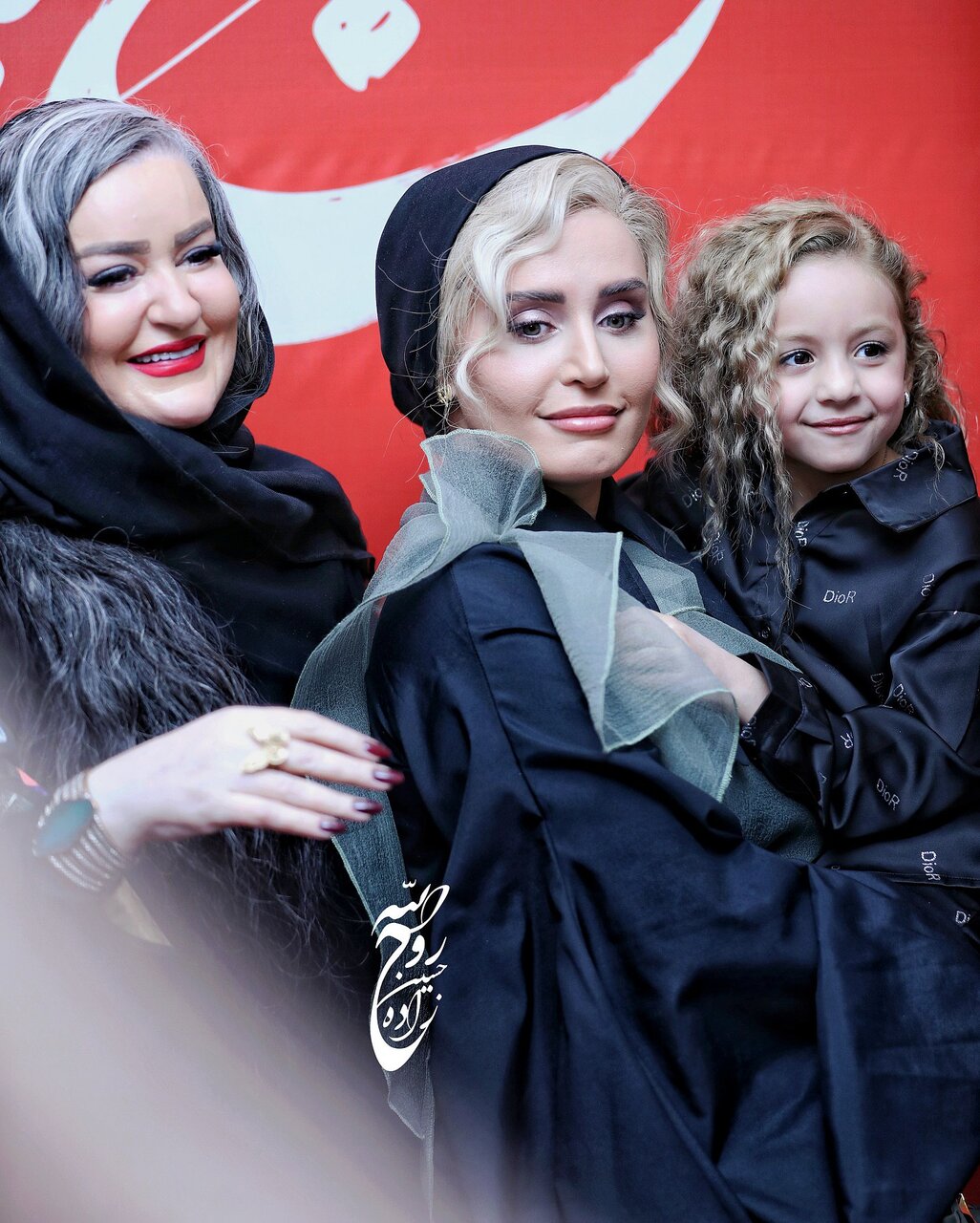 الناز شاکردوست بچه بغل شد+ تصاویر| شاکردوست و نظامدوست در یک قاب