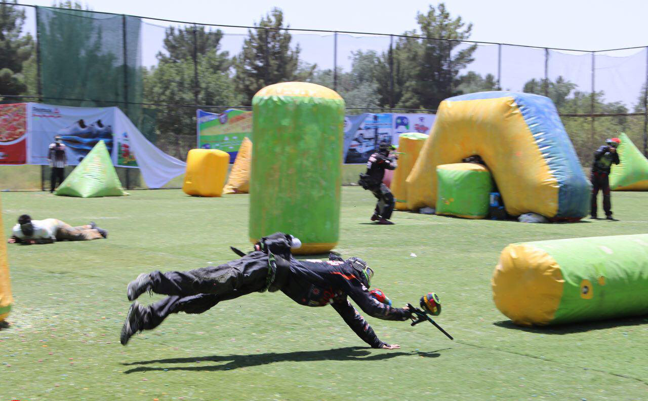 شلیک با گلولههای رنگی