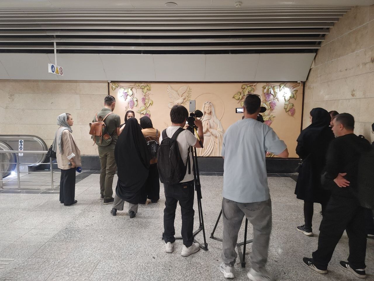 بازدید رسانههای خارجی از ایستگاه مترو مریم مقدس(س) بازدید خبرنگاران از مترو مریم مقدس