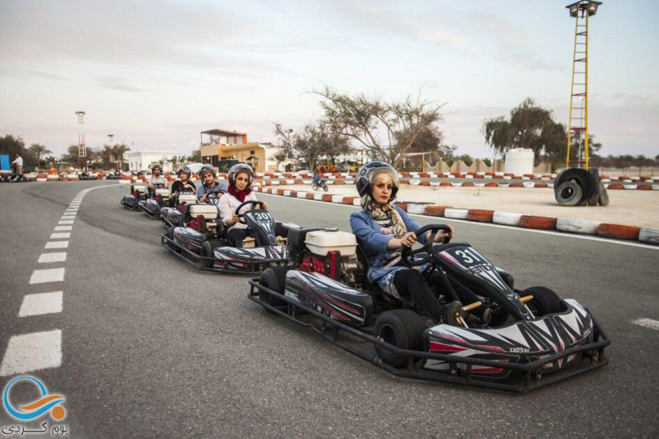 گردش و تفریح با ماشین های کارتینگ