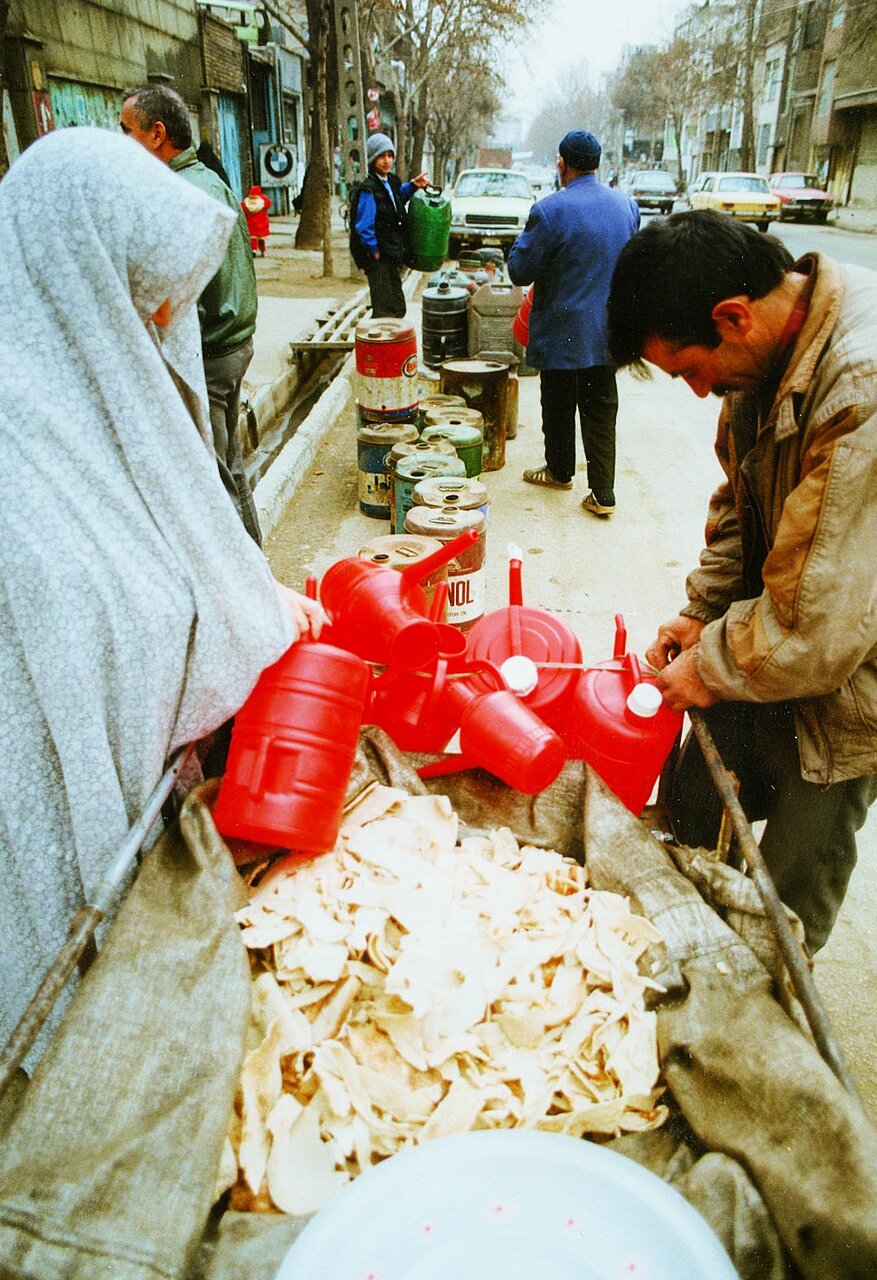 نمکی نان خشکی