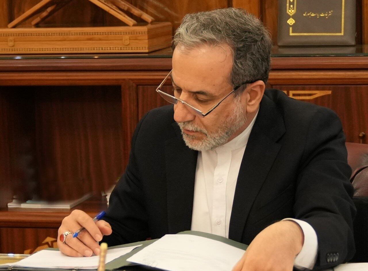 موضع جدید ایران؛ نامه مهم عراقچی به گوترش و رئیس شورای امنیت درباره قطعنامه ۲۲۳۱ | هرگونه ادعای احیای قطعنامه باطل است عراقچی نامه - عراقچی پیام