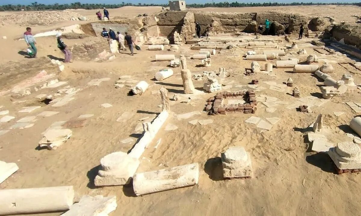 گنج مومیاییها در یک گورستان باستانی؛ از زبان طلایی تا قلب سوسک | عکس گنج مومیاییها