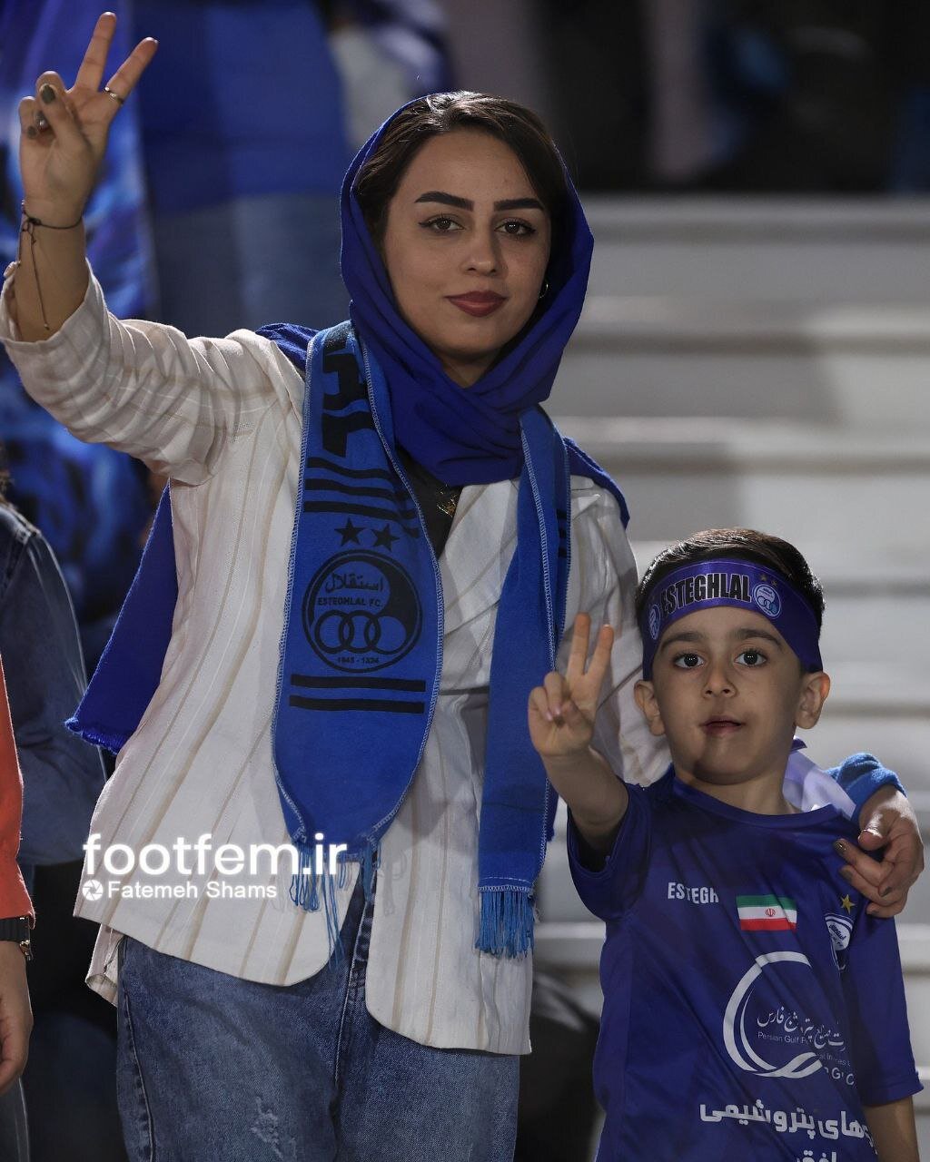 تصاویری از هواداران زن استقلال در روز پیروزی مقابل مس رفسنجان | تصاویر