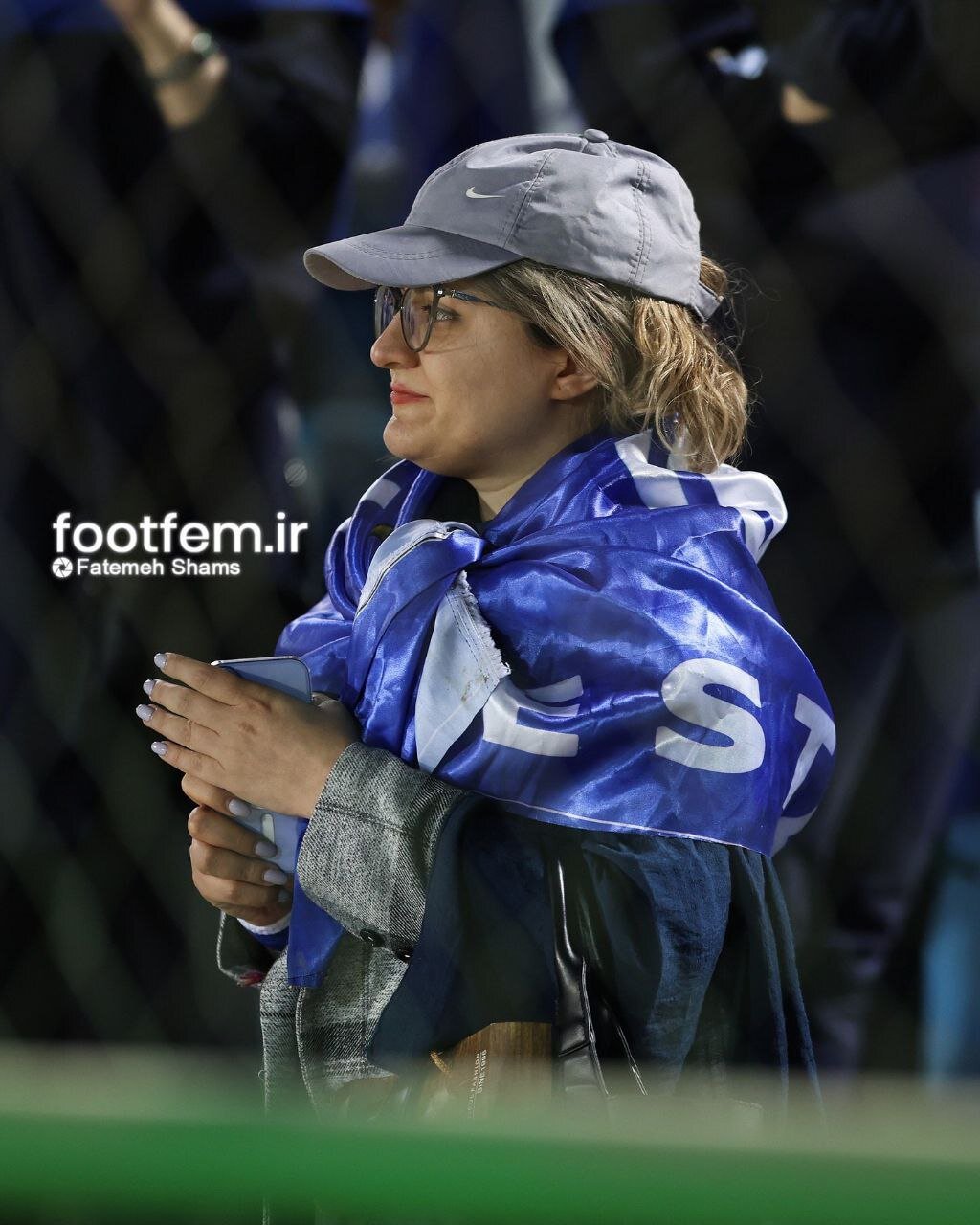 تصاویری از هواداران زن استقلال در روز پیروزی مقابل مس رفسنجان | تصاویر