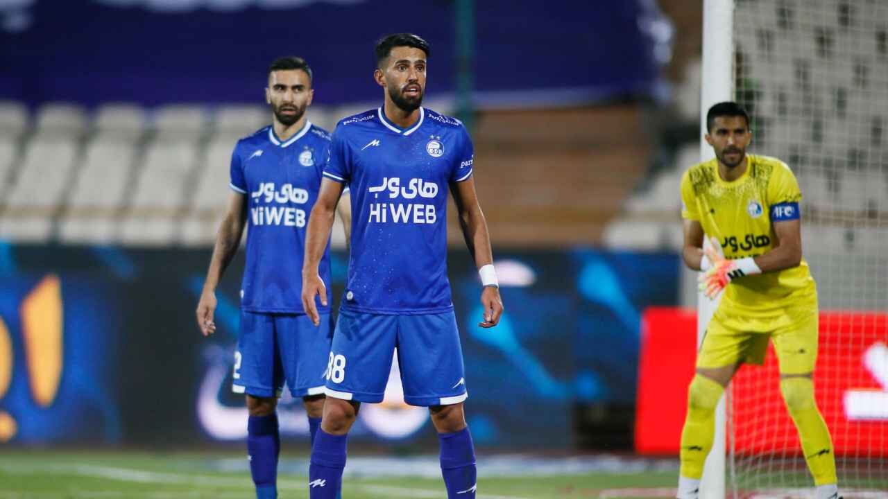 دو بازیکن سپاهان به دنبال استقلالی شدن | دلیل شاکی شدن نویدکیا مشخص شد حسینی