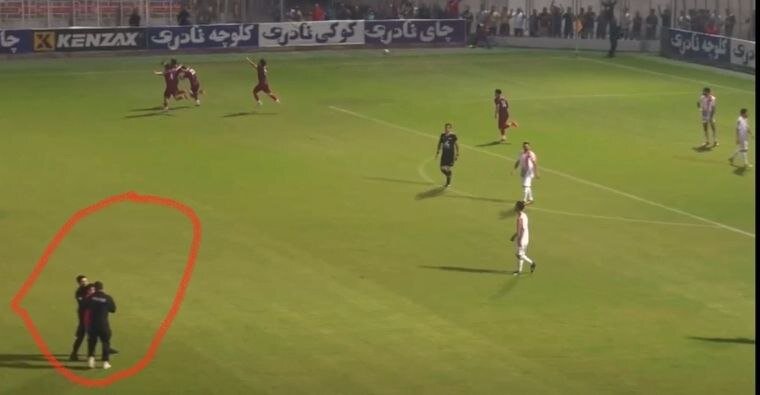 جیمی جامپ و دو مامور وسط گل نساجی + عکس