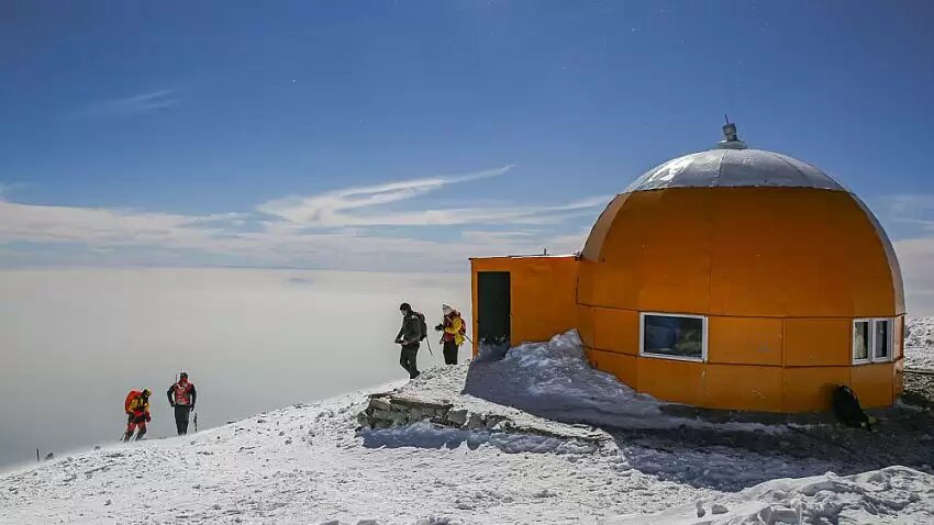 آشنایی با معروف ترین و بهترین قله های تهران برای کوهنوردی