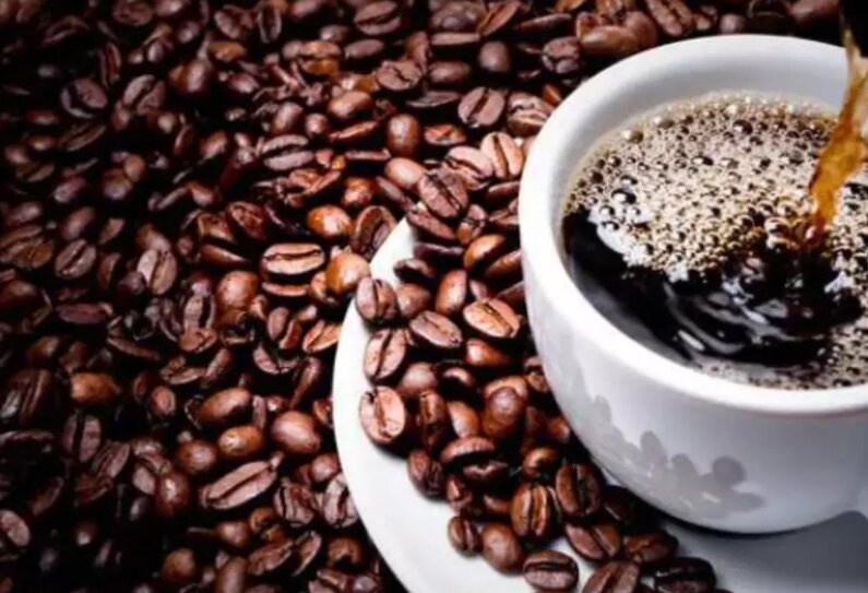 قهوه چه ساعتی ما را شاد میکند؟ قهوه
