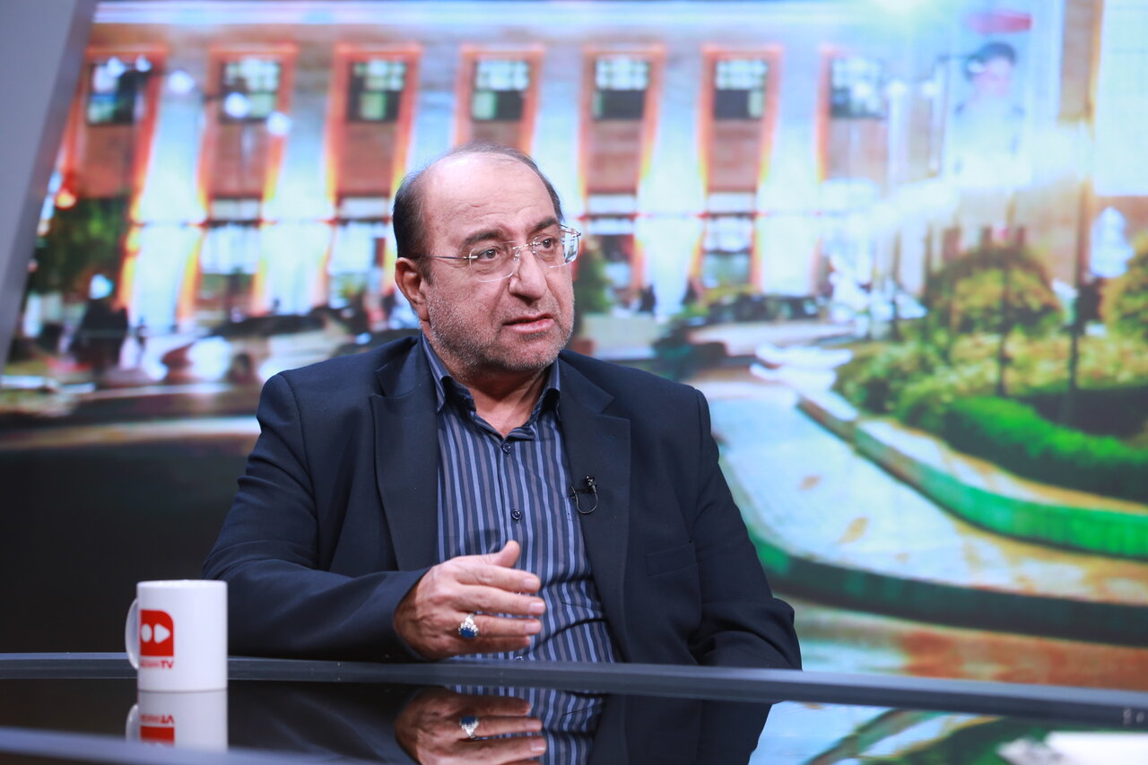 تریبون منطقه 16