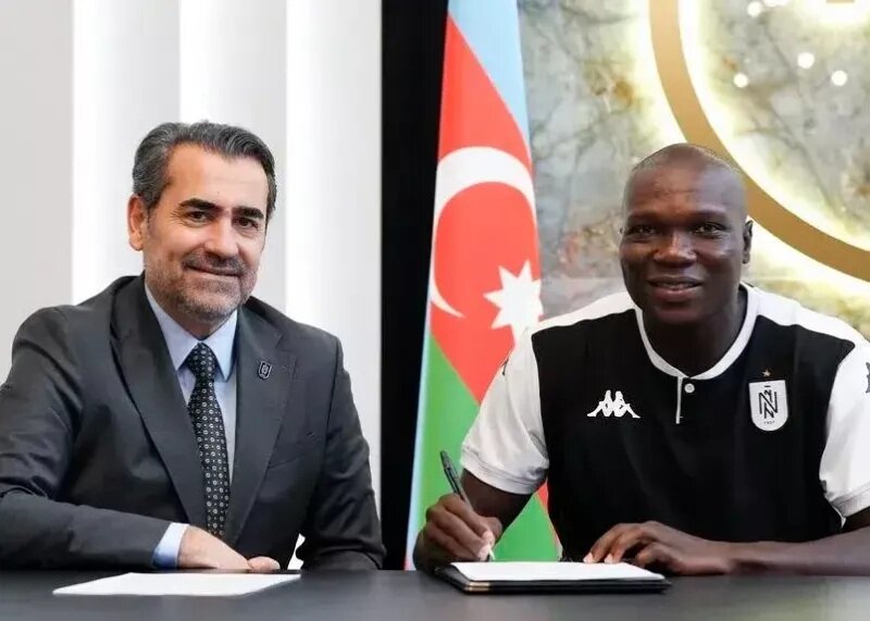 رسمی: گزینه استقلال و پرسپولیس به نفتچی پیوست ابوبکر