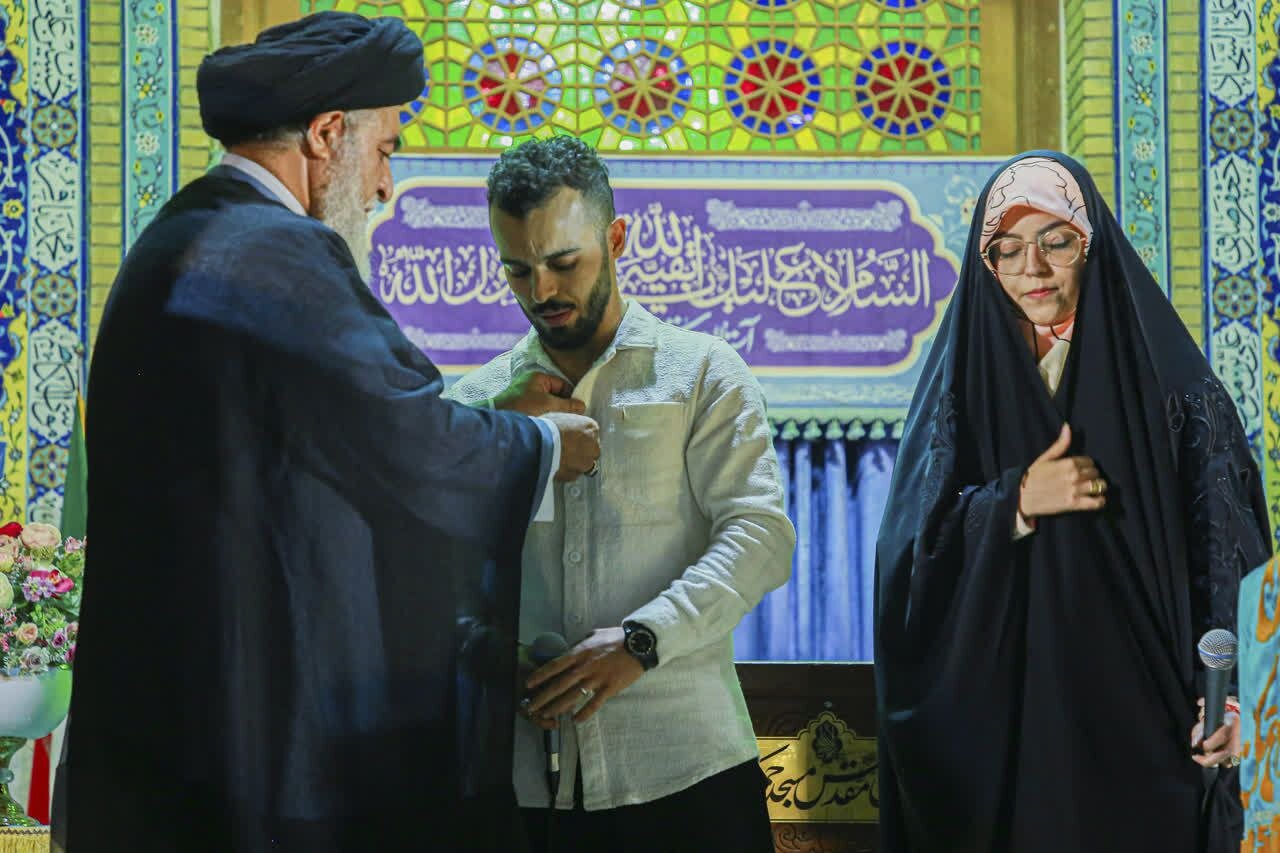 نشان خادم افتخاری برای مرد سال فوتسال آسیا | تصاویر