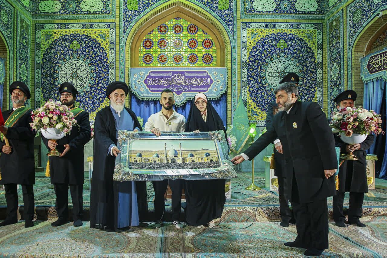 نشان خادم افتخاری برای مرد سال فوتسال آسیا | تصاویر